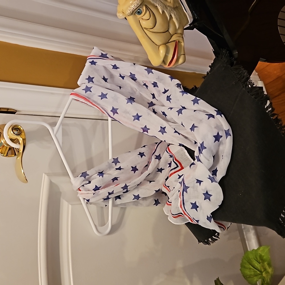 Women's Patriotic Scarf